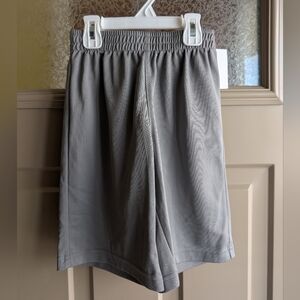 💜3/$15 5/$20 7/$25💜Boys Sz 6 Shorts